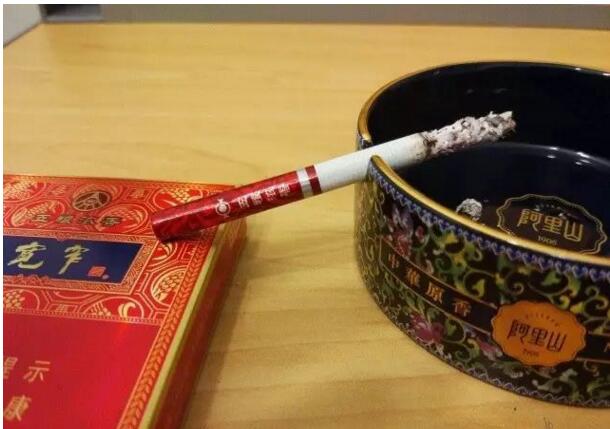 寬窄五糧濃香，香煙邂逅五糧液你值得擁有