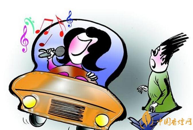 開(kāi)車抽煙扣分嗎，2018年開(kāi)車抽煙如何處罰