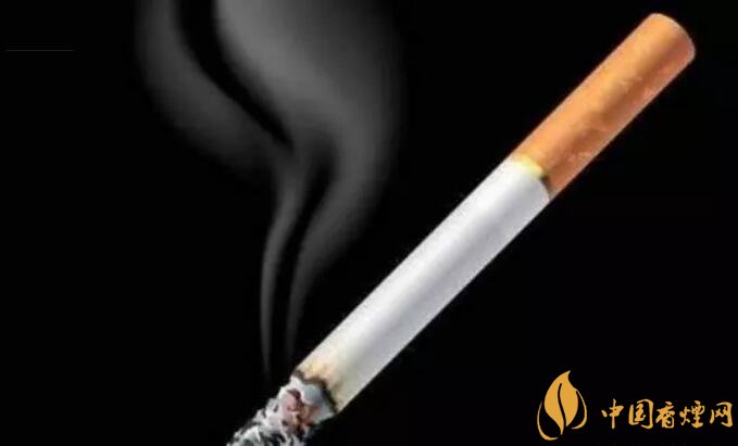 一天抽幾根煙合適，一天一包煙患癌幾率大