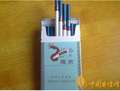 過年待客買什么香煙好，中華撐場面軟云看內(nèi)在