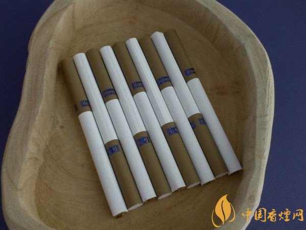 紅河香煙價(jià)格表和圖片 紅河煙(紅河扁)多少錢(qián)一包